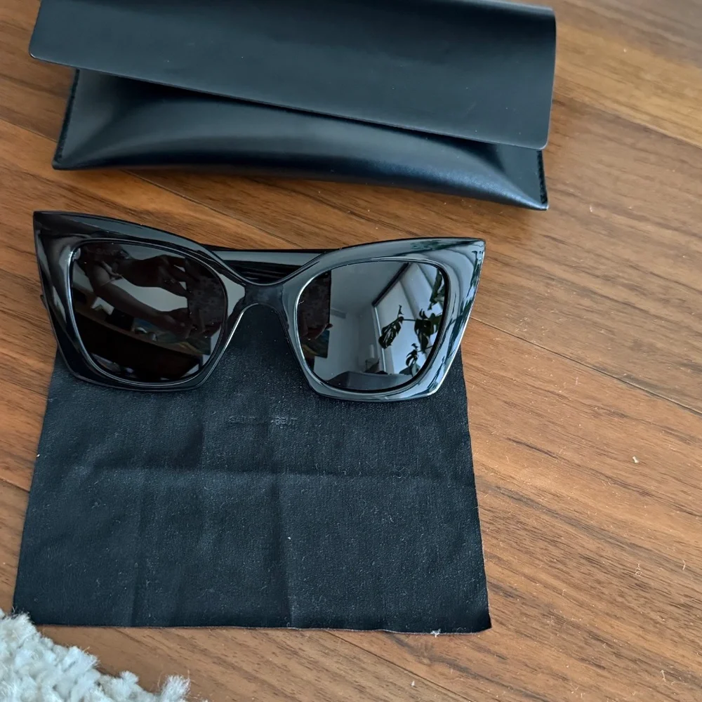 YSL Saint Laurent Women Sunglasses - Picture 6 of 12